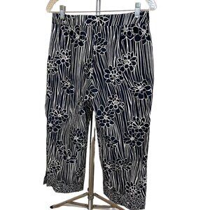 Black and White Floral Design High Waisted Cropped Pants Sz 8